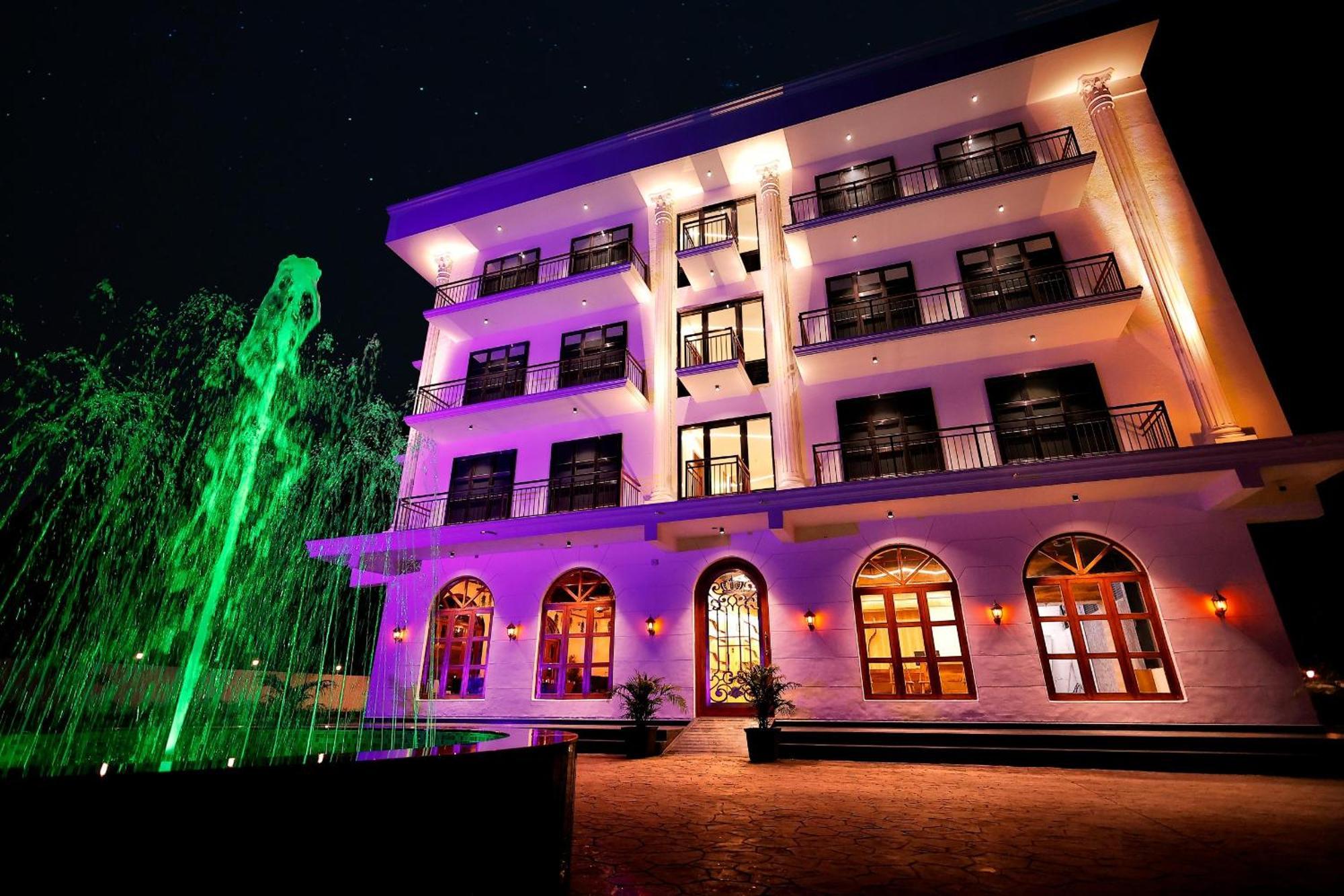 Krown Palace Resort Silvassa Exterior photo