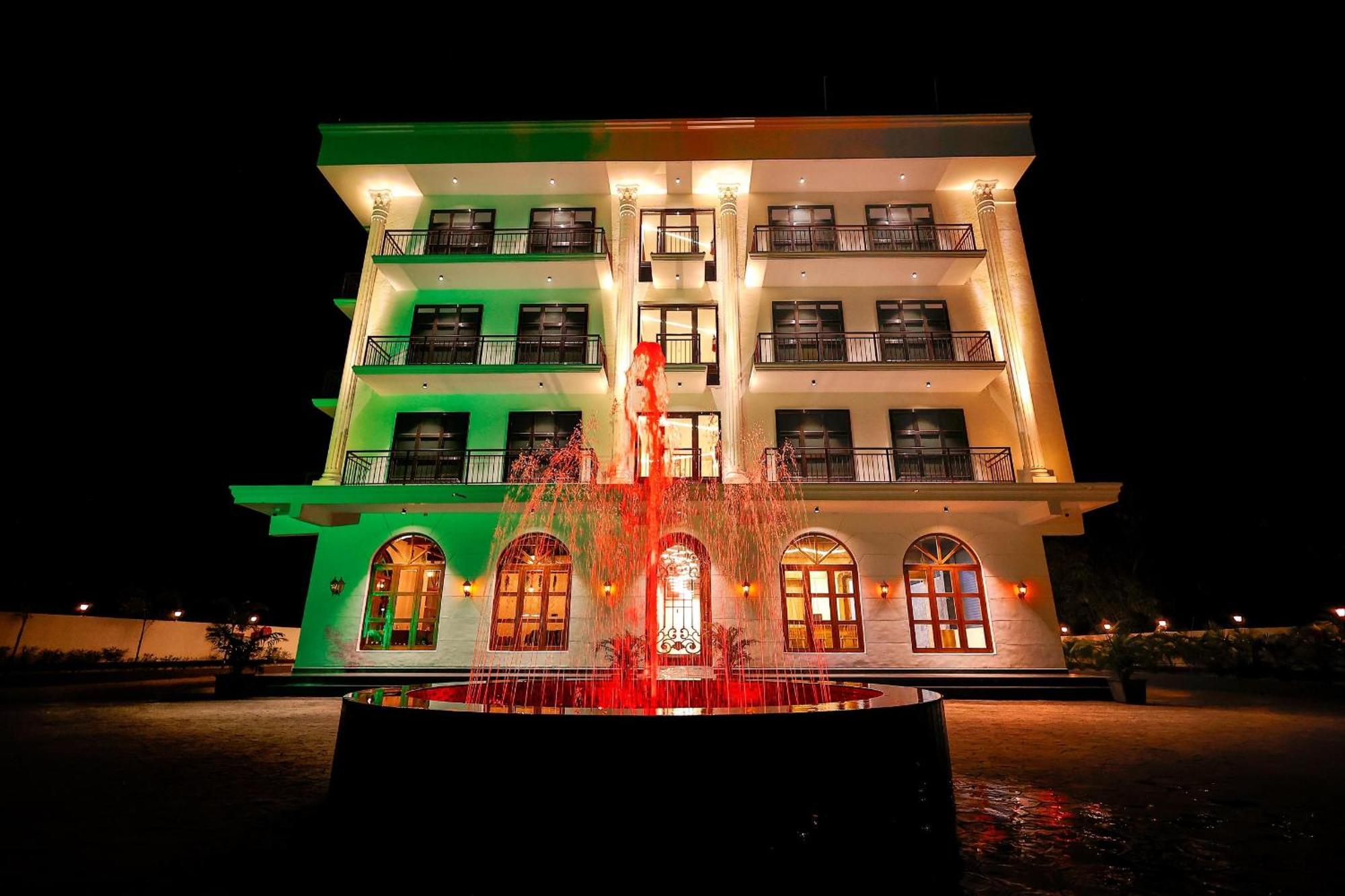 Krown Palace Resort Silvassa Exterior photo